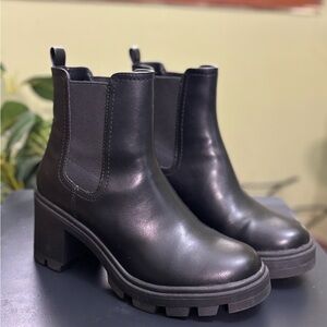 Leather blocked heel boots